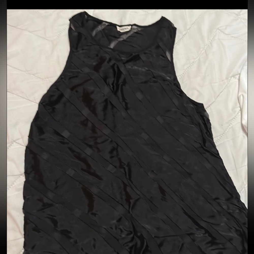 L'AGENCE Black Sleeveless Top